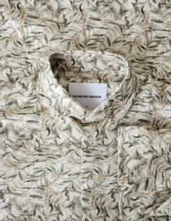 Classic Short-Sleeved Patterned Shirt Dried Leaves