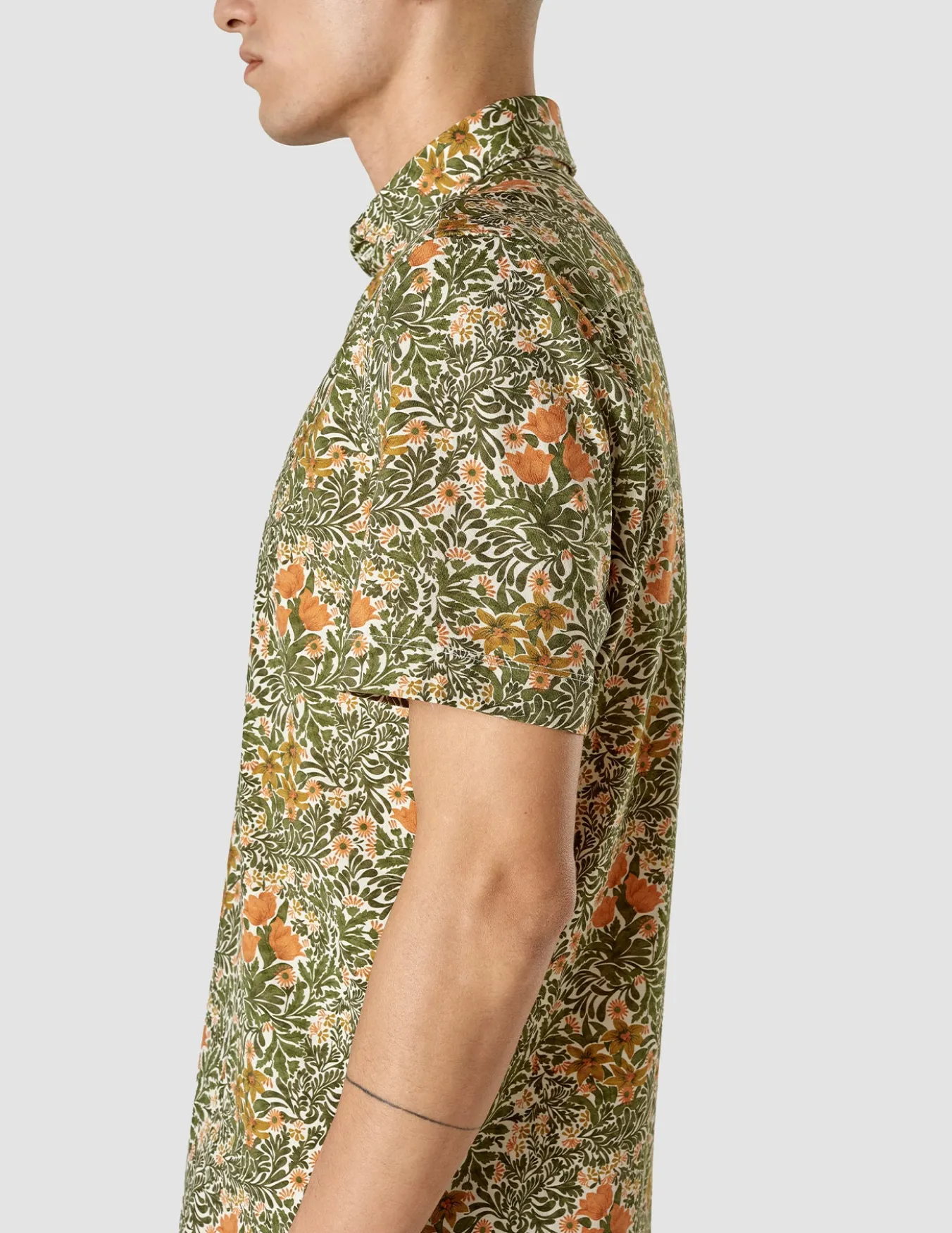 Classic Short Sleeve Shirt Flower Oasis