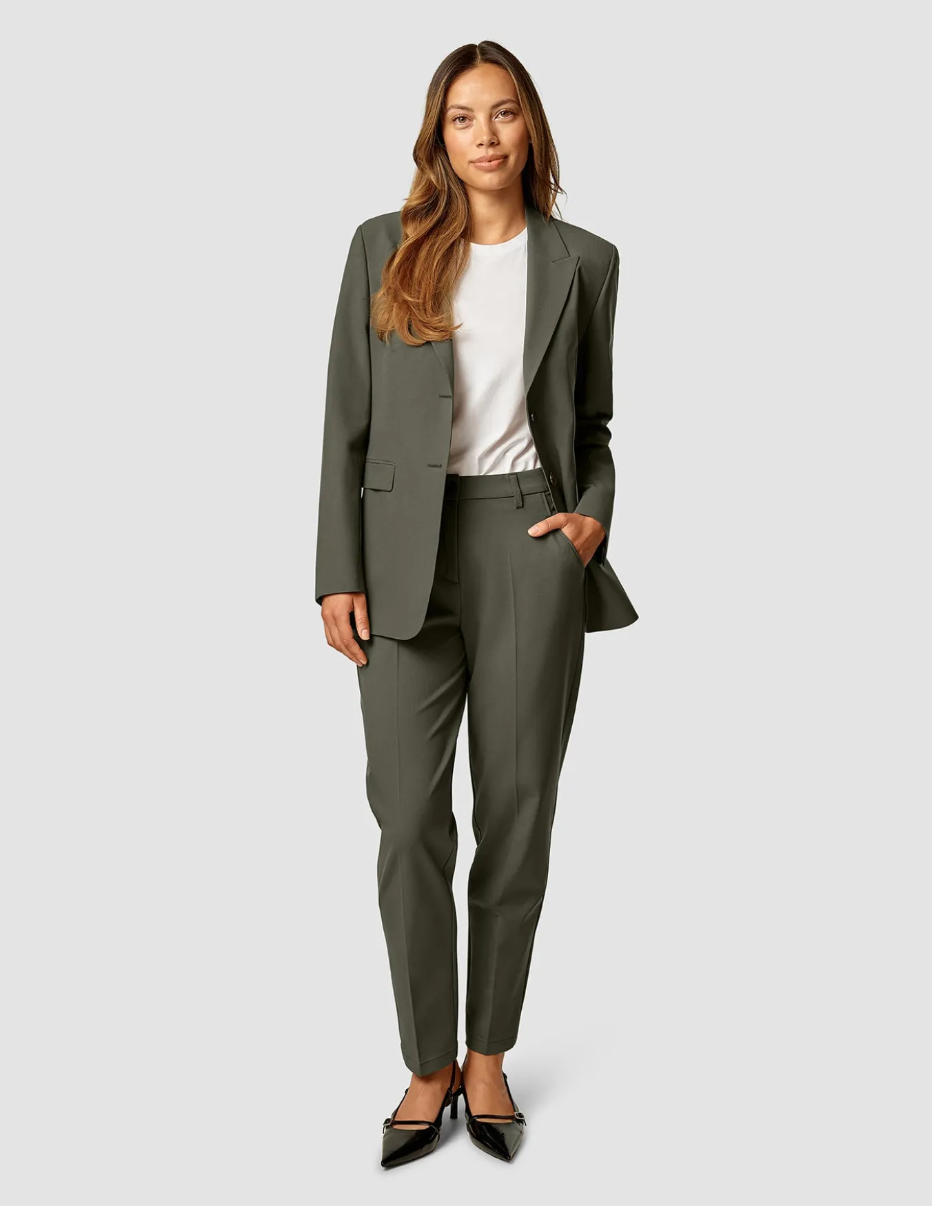 Essential Blazer Dark Olive