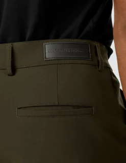 Essential Pants Slim Bavarian Green