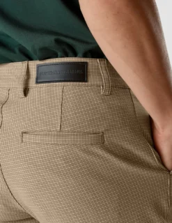 Essential Pants Slim Plaid Khaki