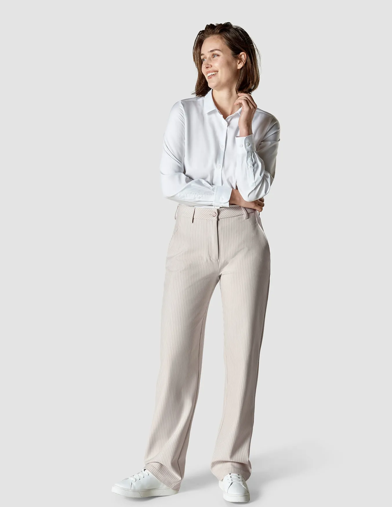 Essential Pants Straight Cream Latte