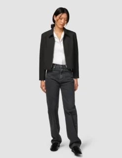 Essential Short Zip Jacket Black