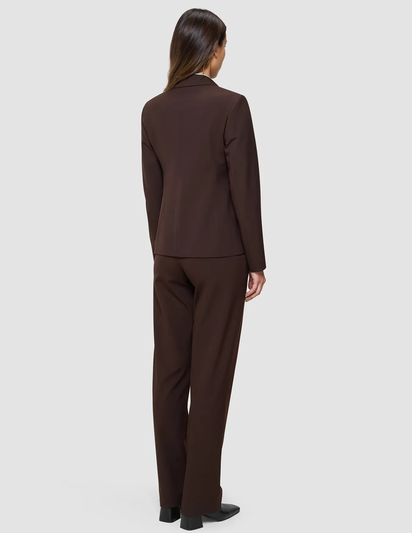 Essential Suit Straight Espresso
