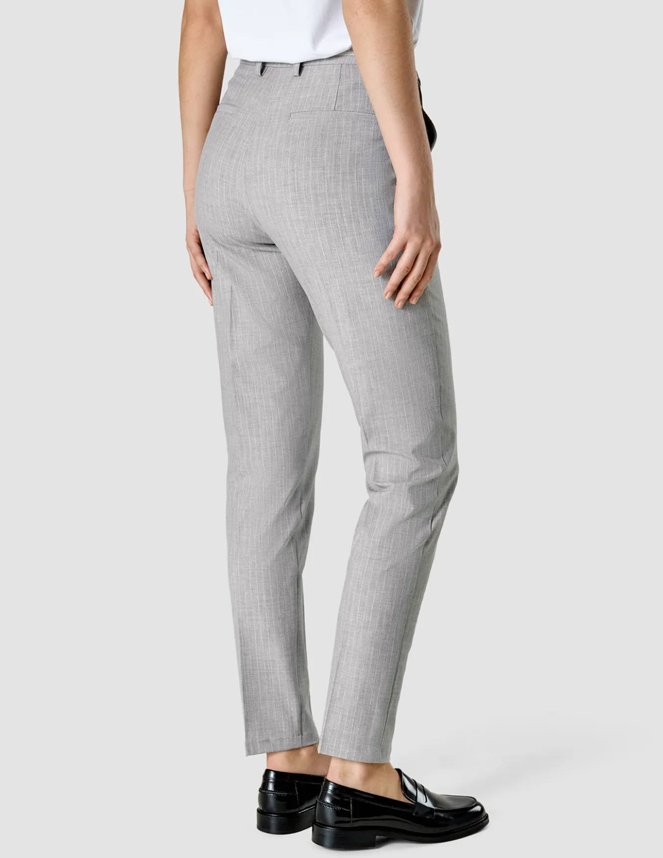 Essential Suit Tapered Light Grey Pinstriped