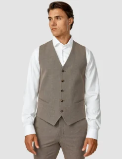 Essential Vest Almond
