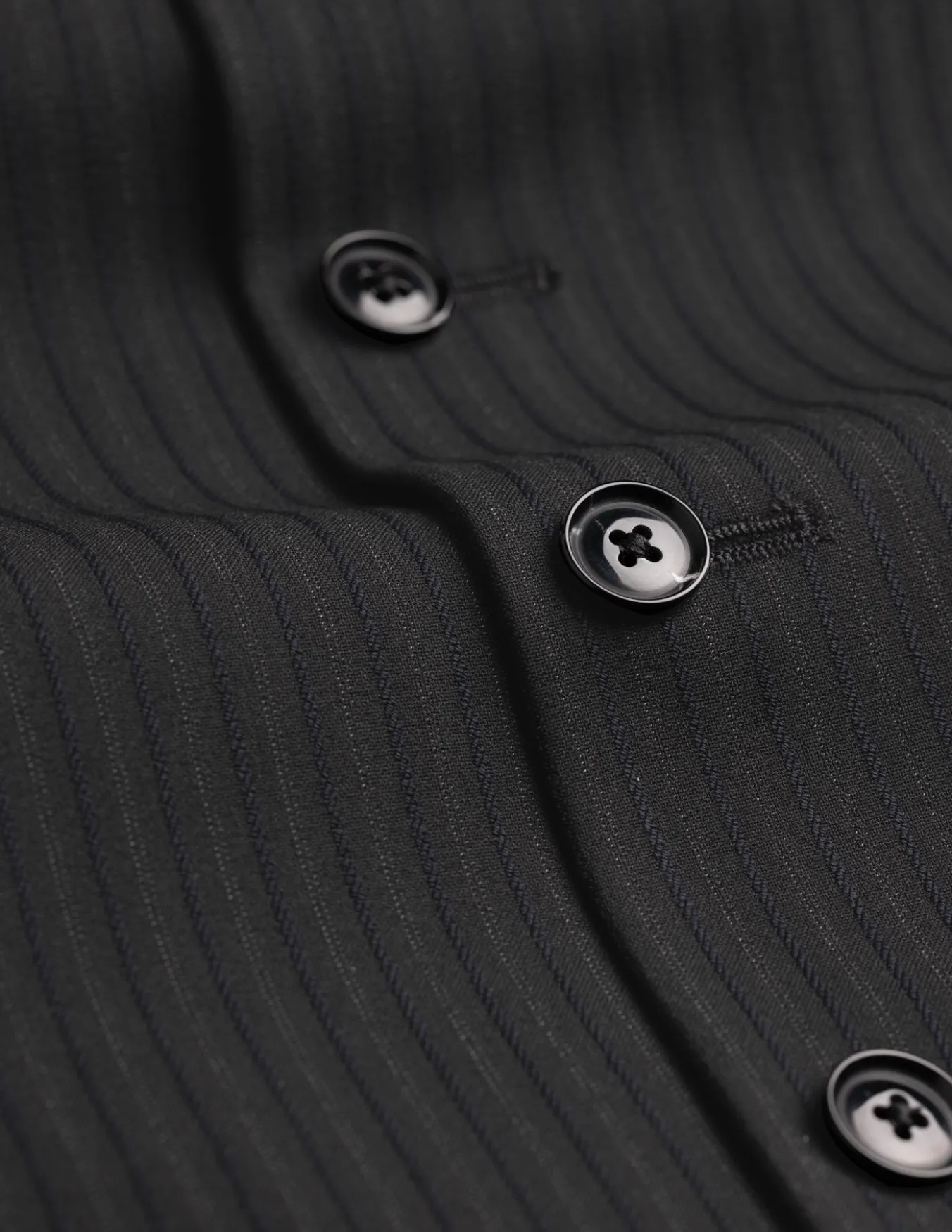 Essential Vest Asphalt Pinstripe