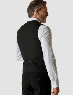 Essential Vest Black