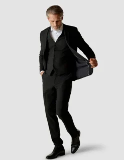 Essential Vest Black