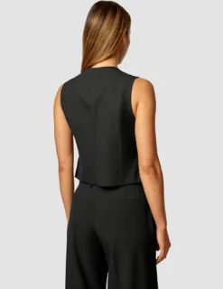 Essential Vest Short Black