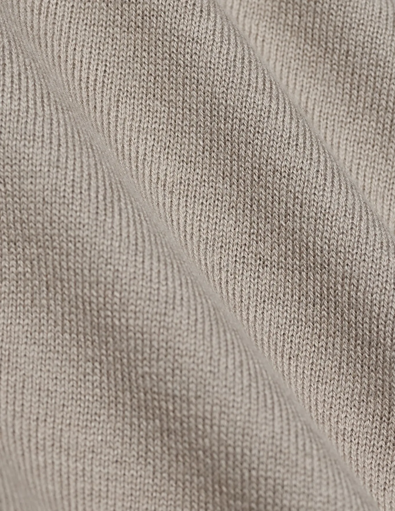 Fine Knit Turtleneck Dark Sand