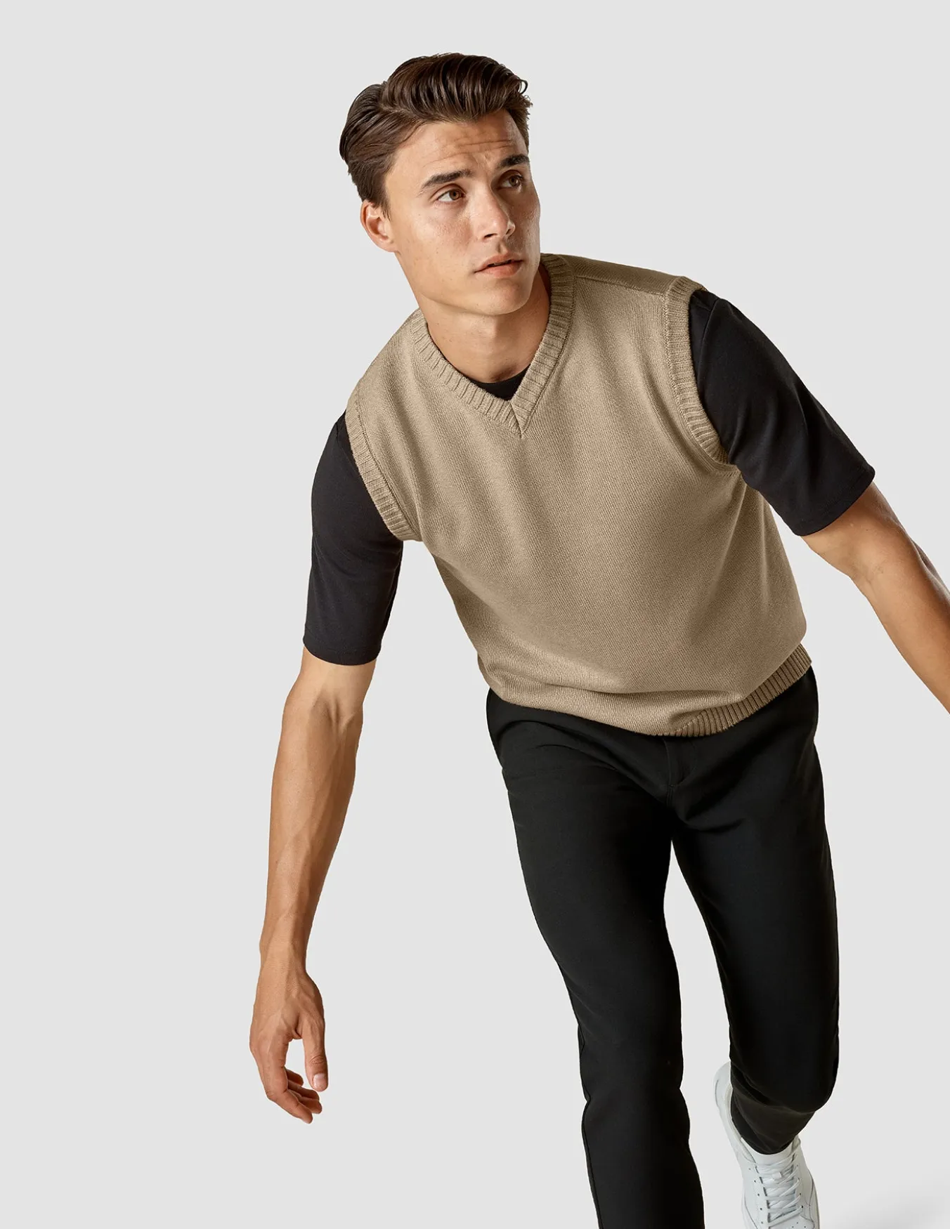 Heavy Knit Vest Khaki Molinaire