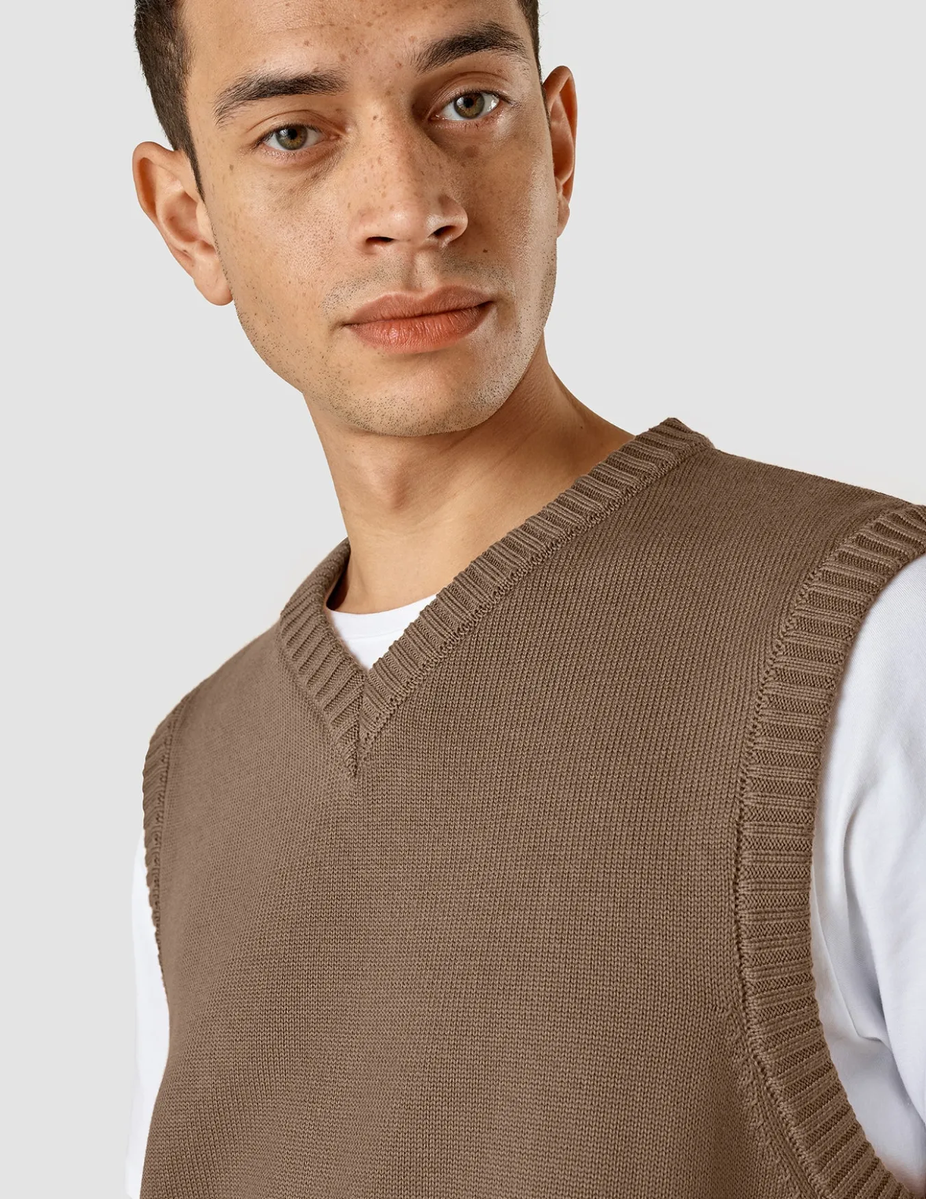Heavy Knit Vest Mocha