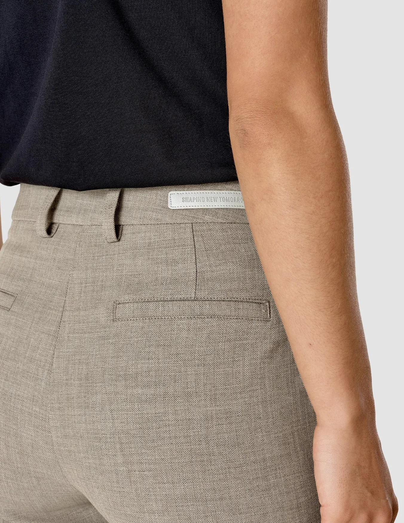 No. 1 Pants Tapered Cloud Beige