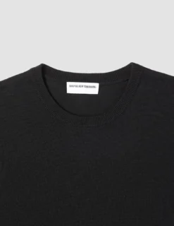 Seamless Premium Merino Knit Crewneck Black