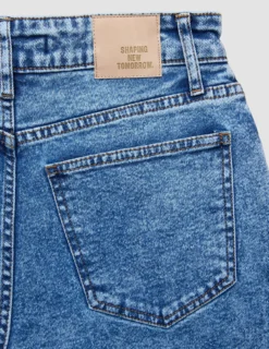 Women Classic Denim Shorts Snow Blue Wash