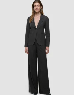 Women Ease Fitted Blazer Black