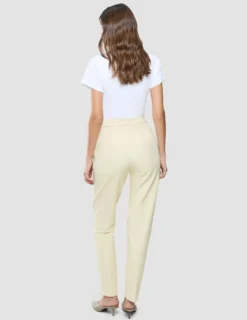 Women Essential Pants Tapered Misty Yellow