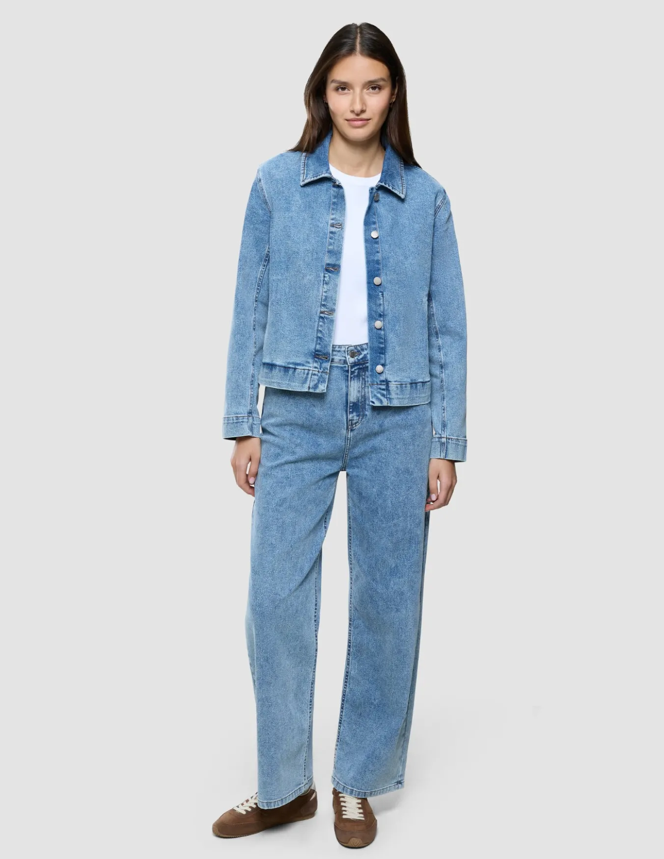 Women's Classic Denim Jacket Snow Blue Wash