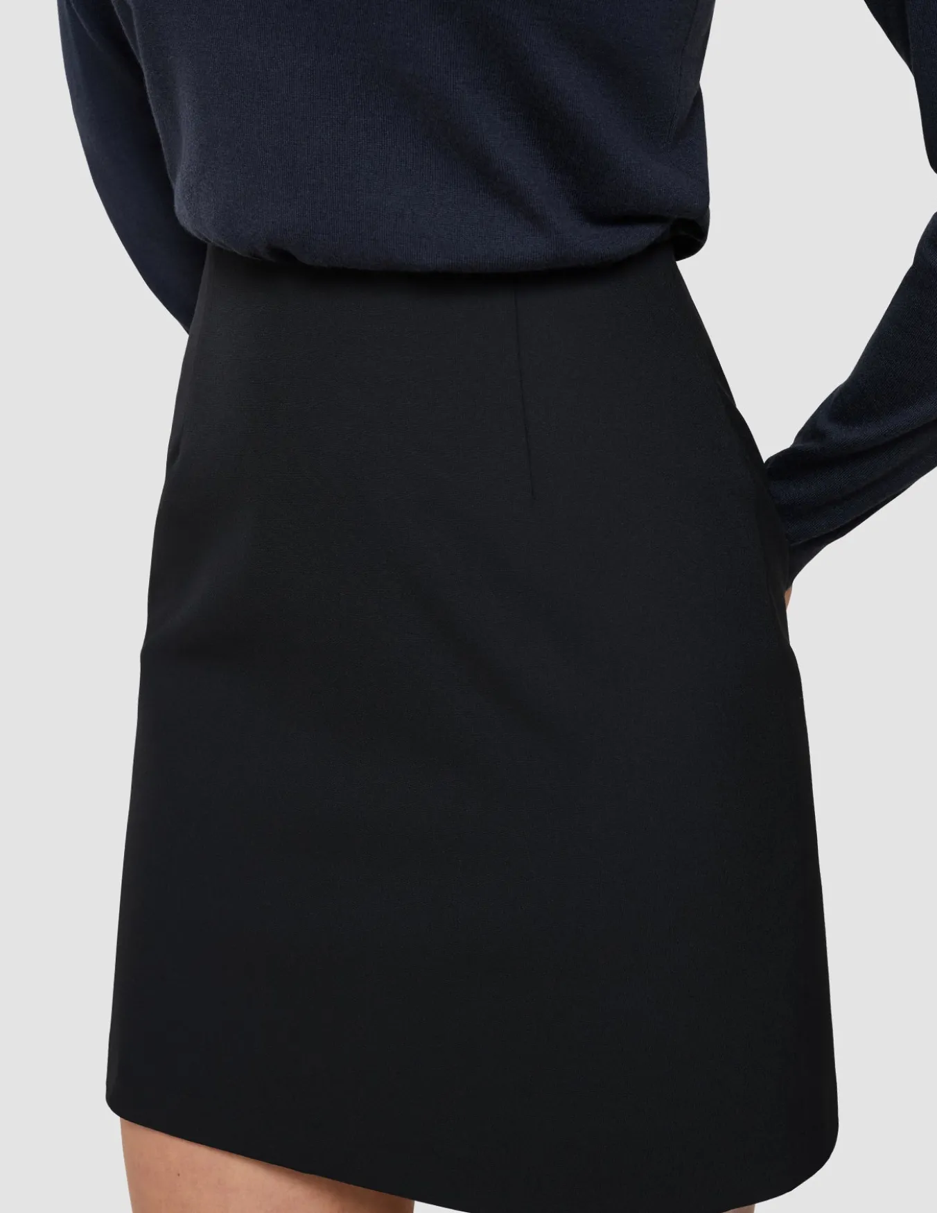 Women's Essential Short Skirt Black
