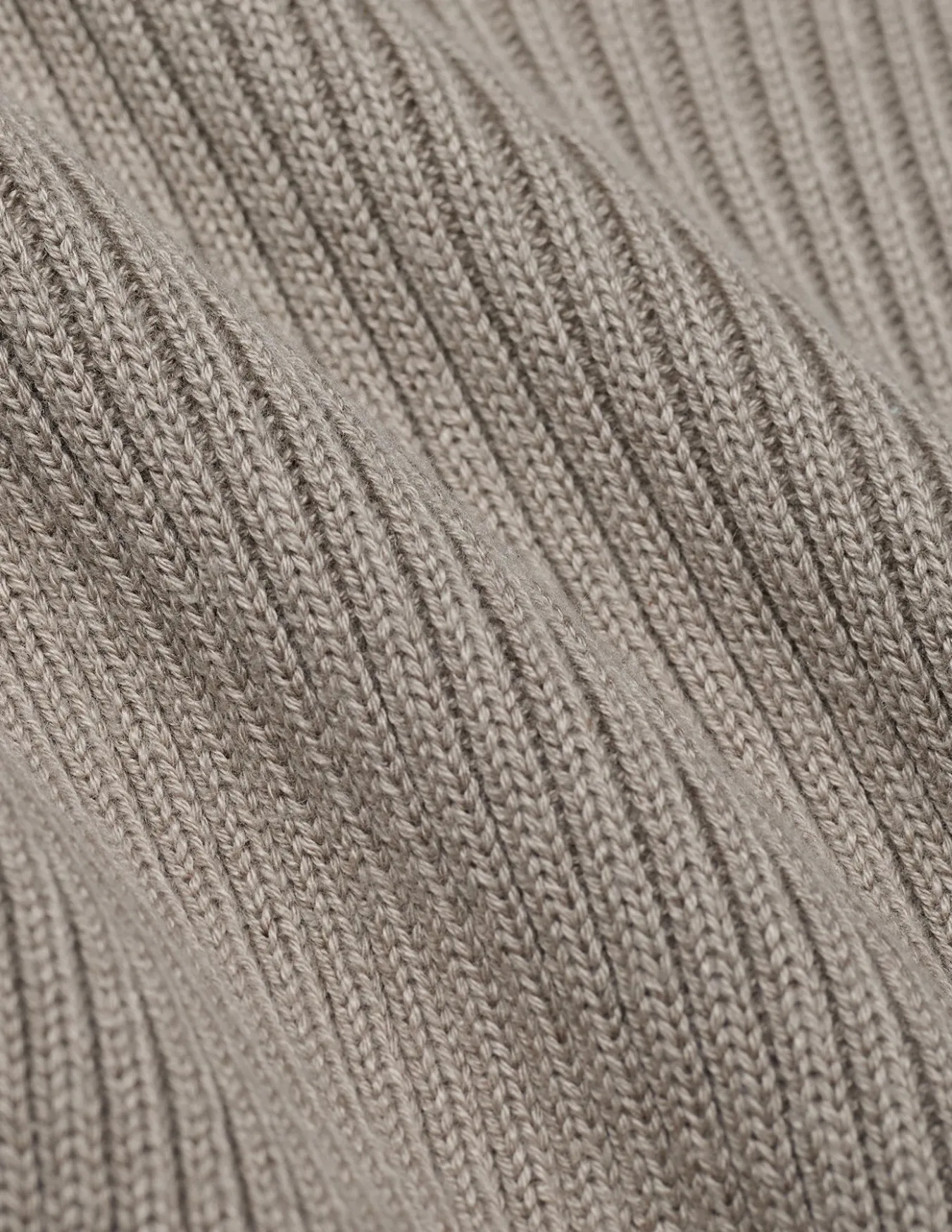 Women's Fine Knit Rib Vest Dark Sand